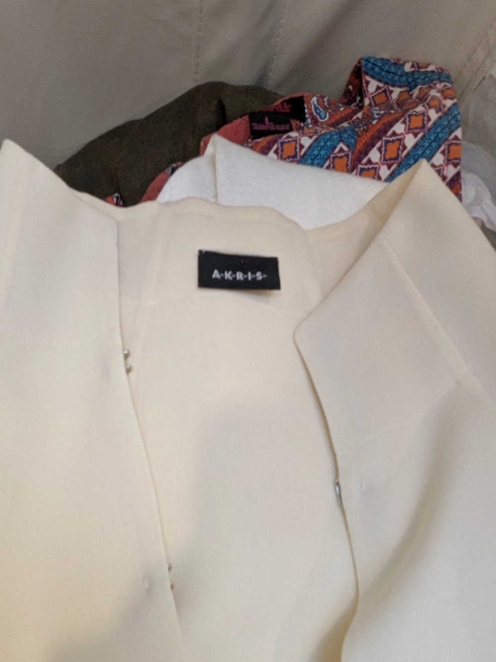 Akris Punto Wool Shawl Bolero Cream Ivory Size XS Luxury Designer - Picture 12 of 16